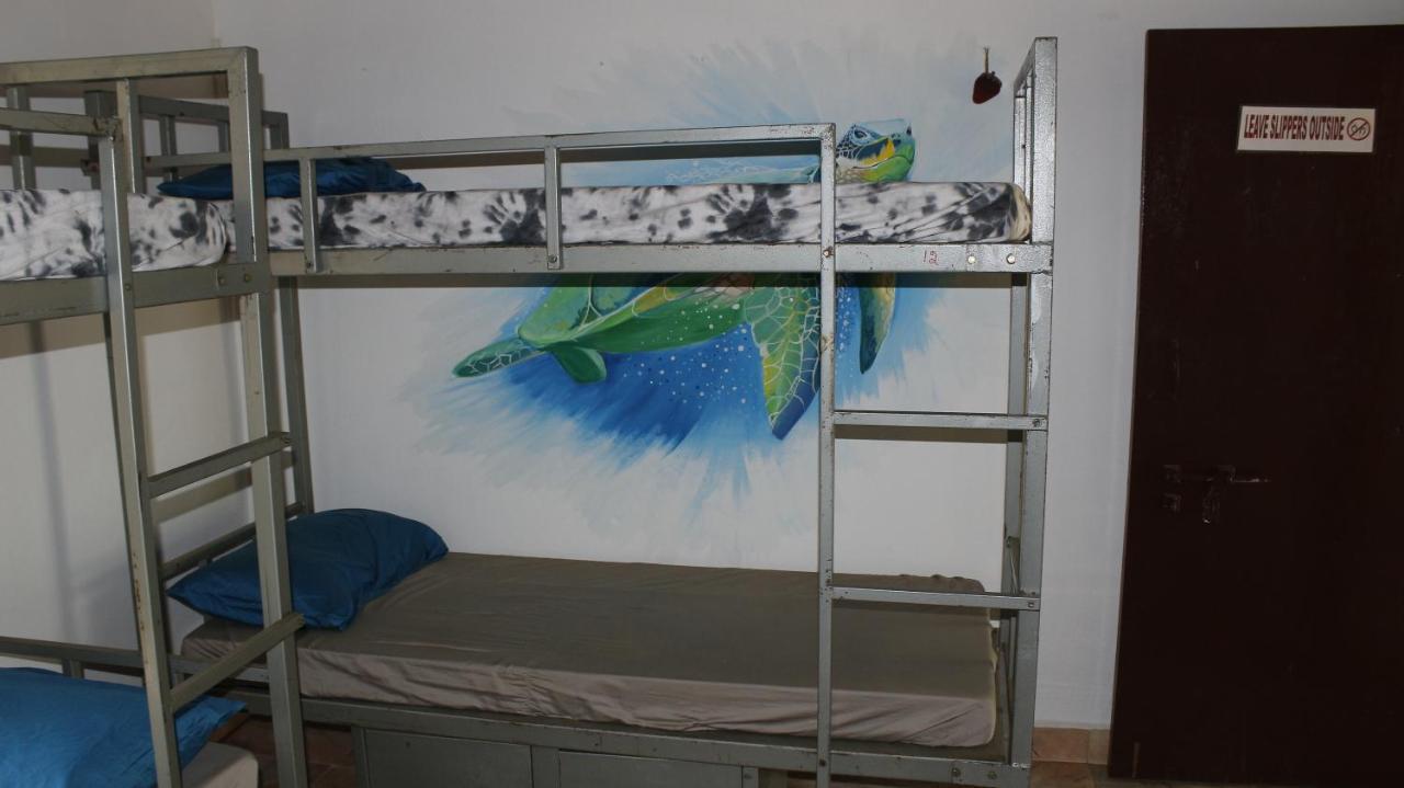 Tusker Tribe Hostel Гокарна Екстериор снимка