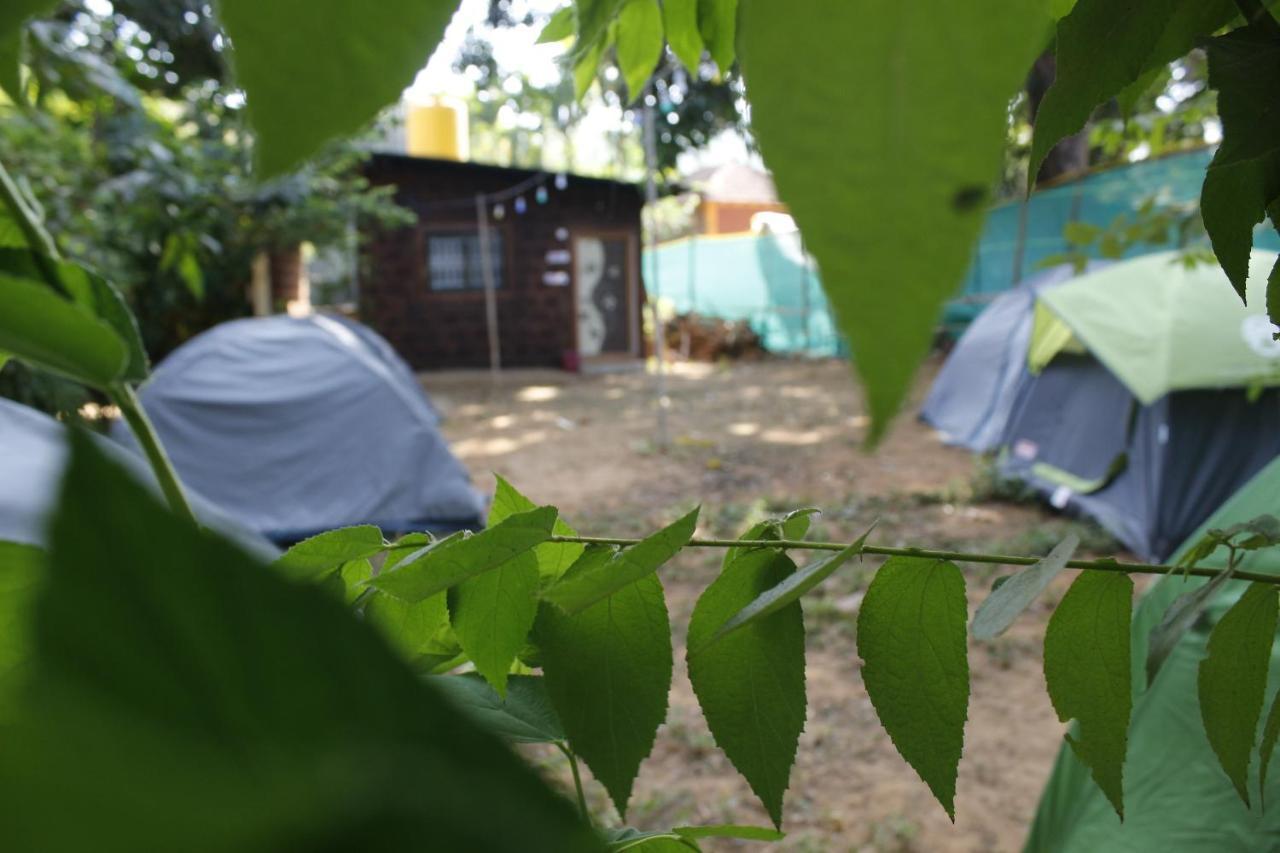 Tusker Tribe Hostel Гокарна Екстериор снимка